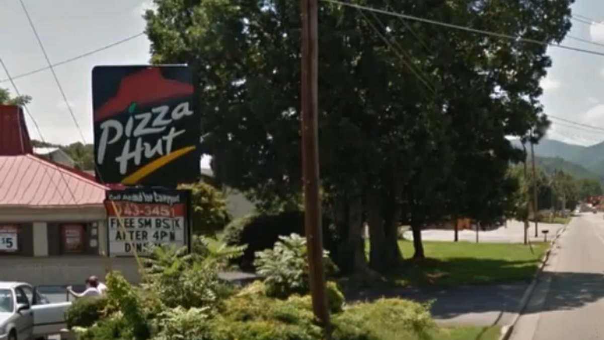 Pizza Hut har nu bett om ursäkt. 